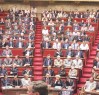A l'Assembl&eacute;e, au dernier rang !