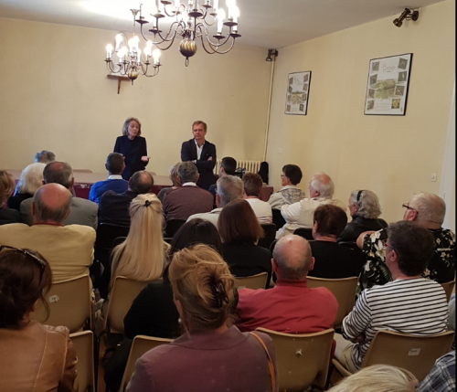 Et pour finir la journée, réunion électorale dans la salle (trop petite) de la mairie de Thiron-Gardais, avant de partir pour celle de La Loupe !....